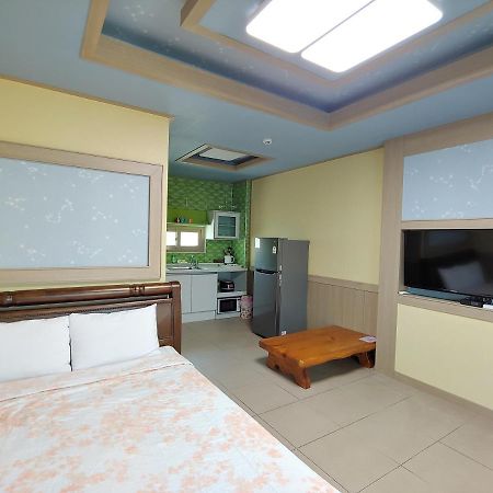 Gyulhouse Pension Seogwipo Luaran gambar