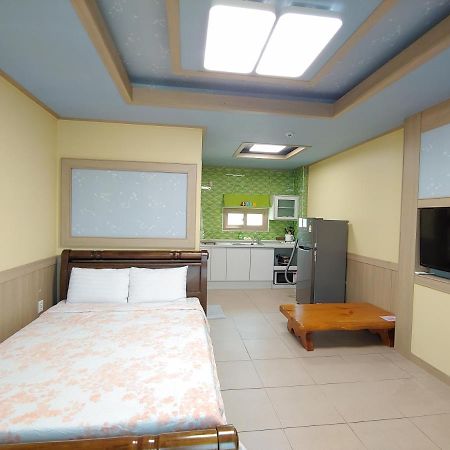 Gyulhouse Pension Seogwipo Luaran gambar