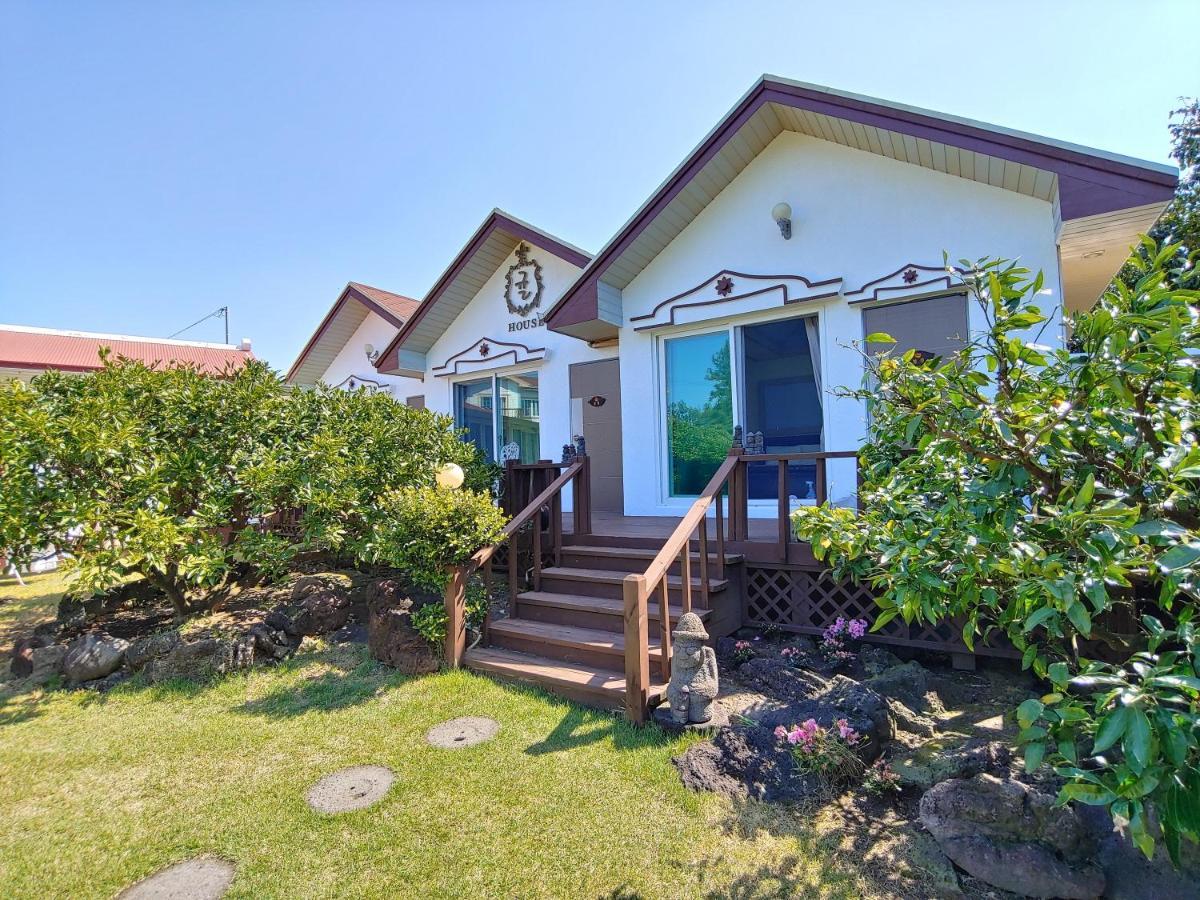 Gyulhouse Pension Seogwipo Luaran gambar