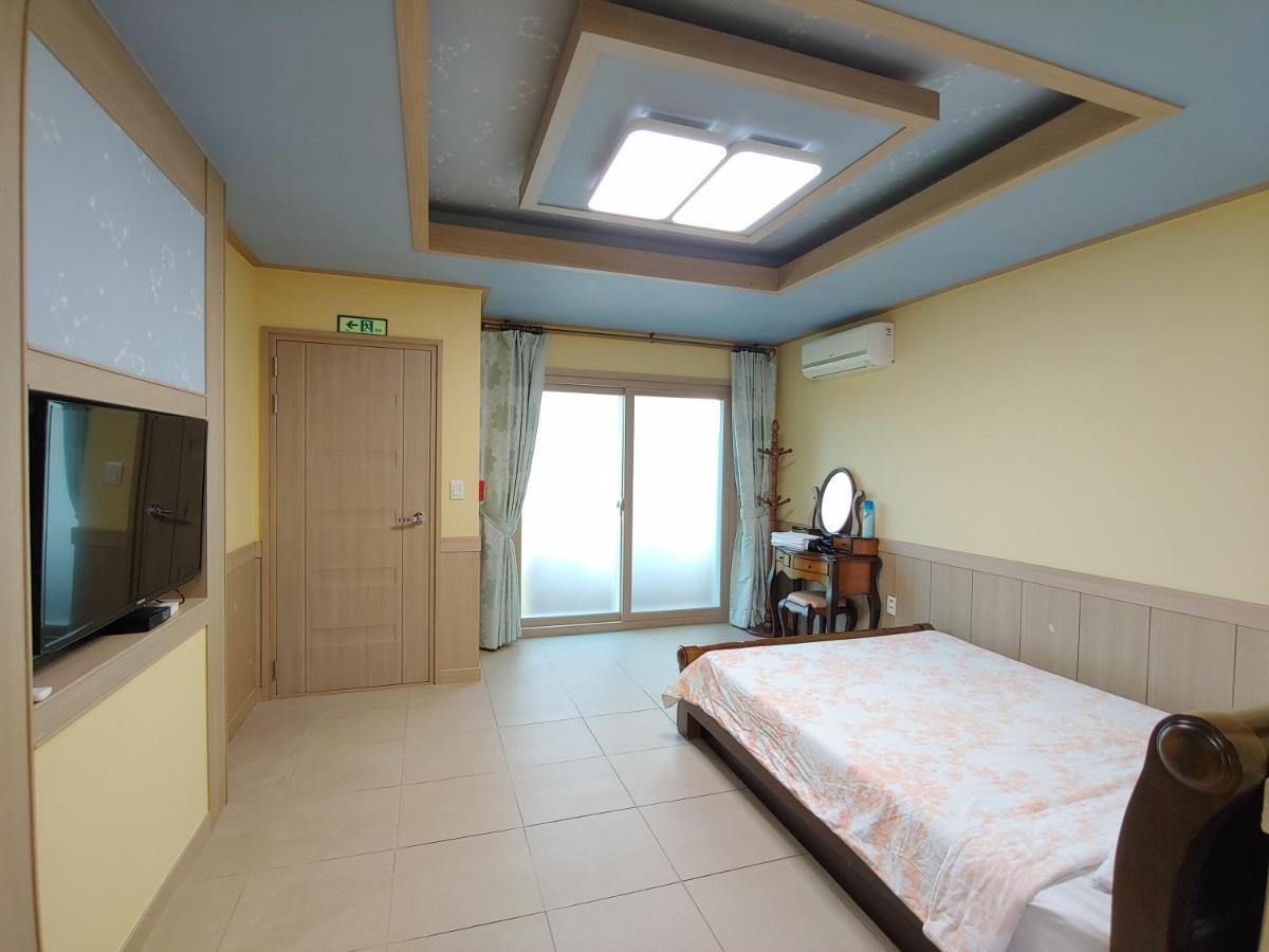 Gyulhouse Pension Seogwipo Luaran gambar