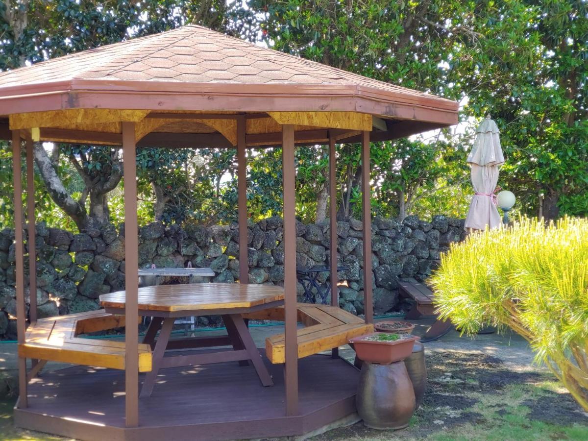 Gyulhouse Pension Seogwipo Luaran gambar