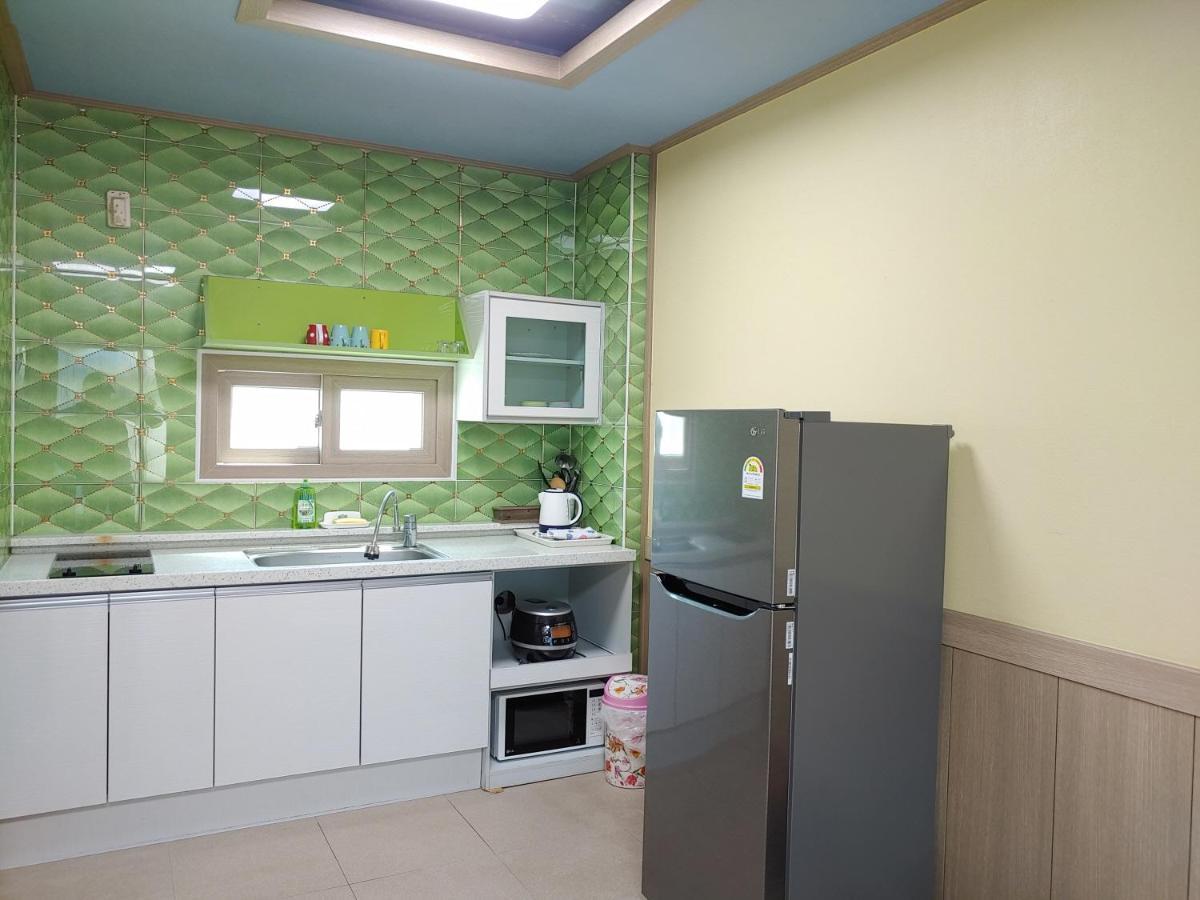 Gyulhouse Pension Seogwipo Luaran gambar
