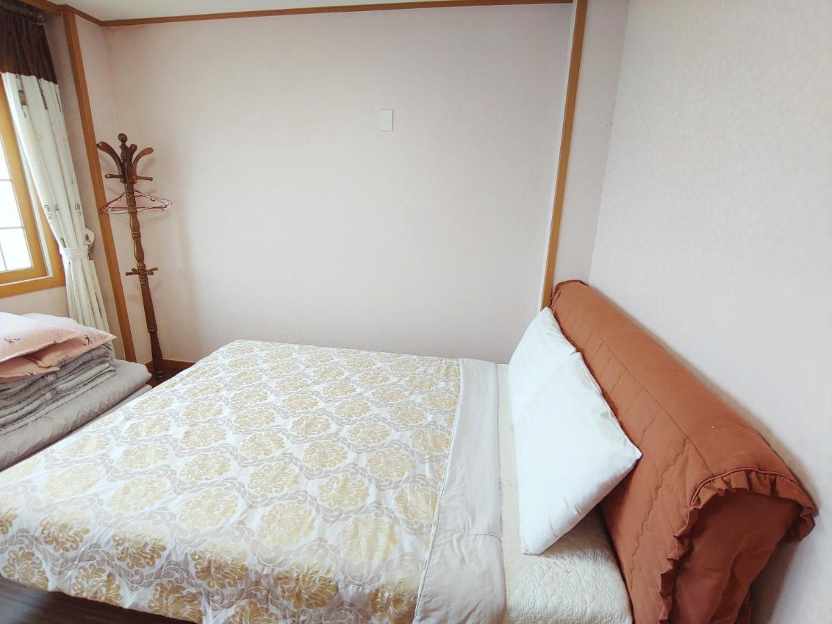 Gyulhouse Pension Seogwipo Luaran gambar