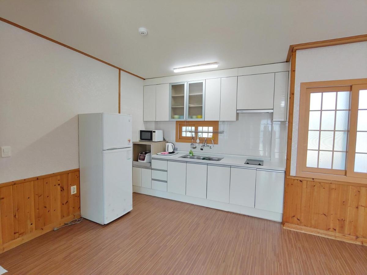 Gyulhouse Pension Seogwipo Luaran gambar
