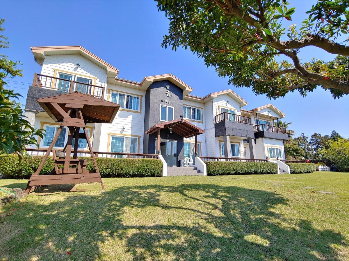 Gyulhouse Pension Seogwipo Luaran gambar