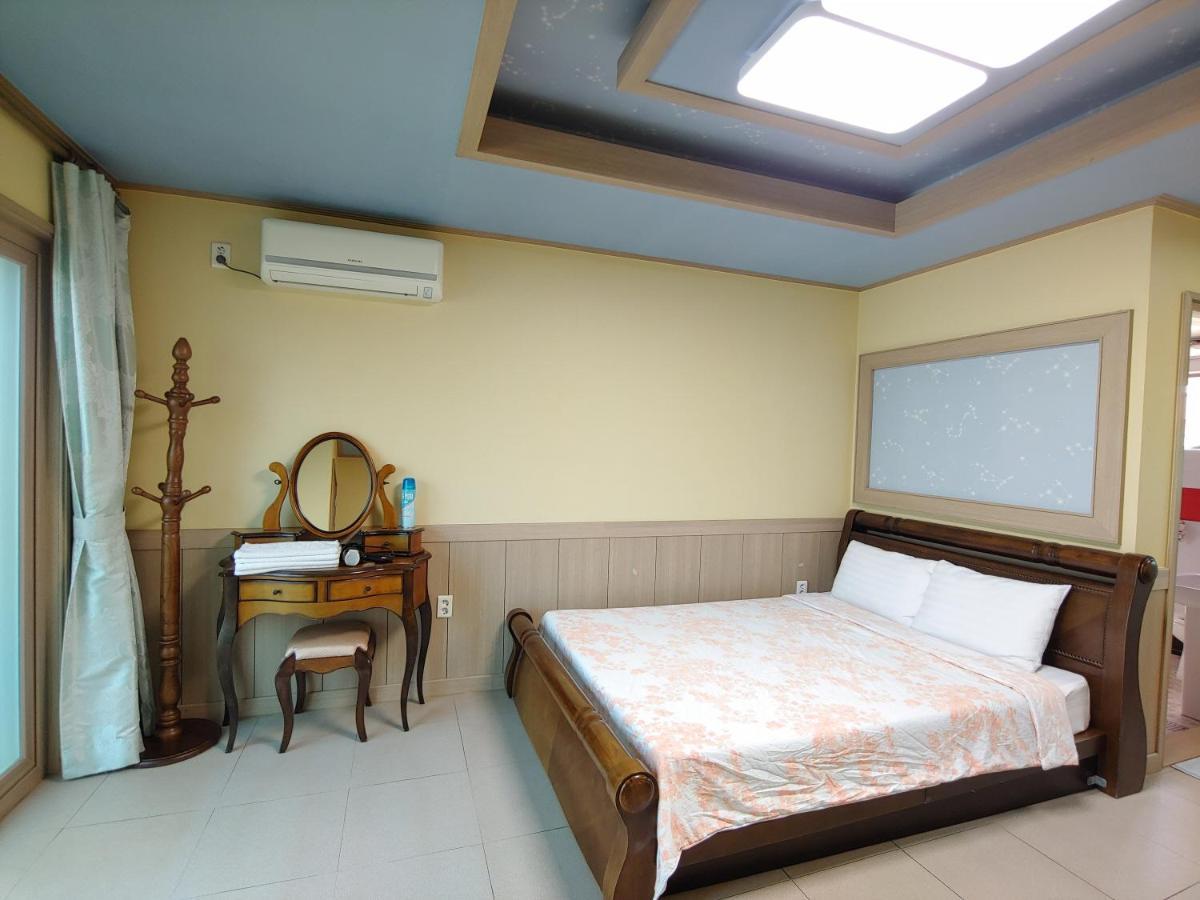 Gyulhouse Pension Seogwipo Luaran gambar