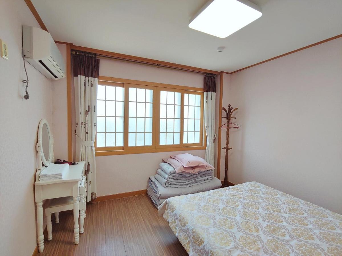 Gyulhouse Pension Seogwipo Luaran gambar