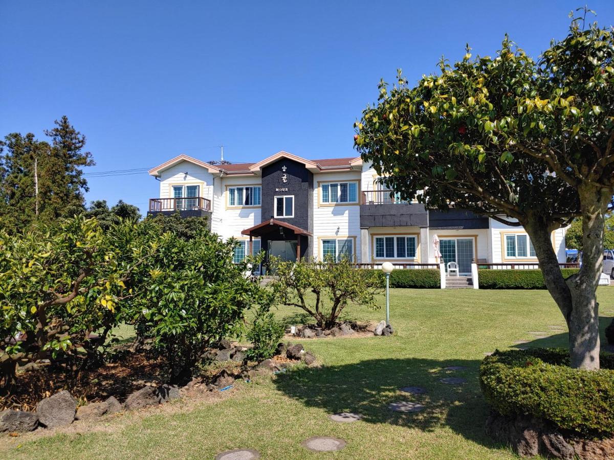 Gyulhouse Pension Seogwipo Luaran gambar